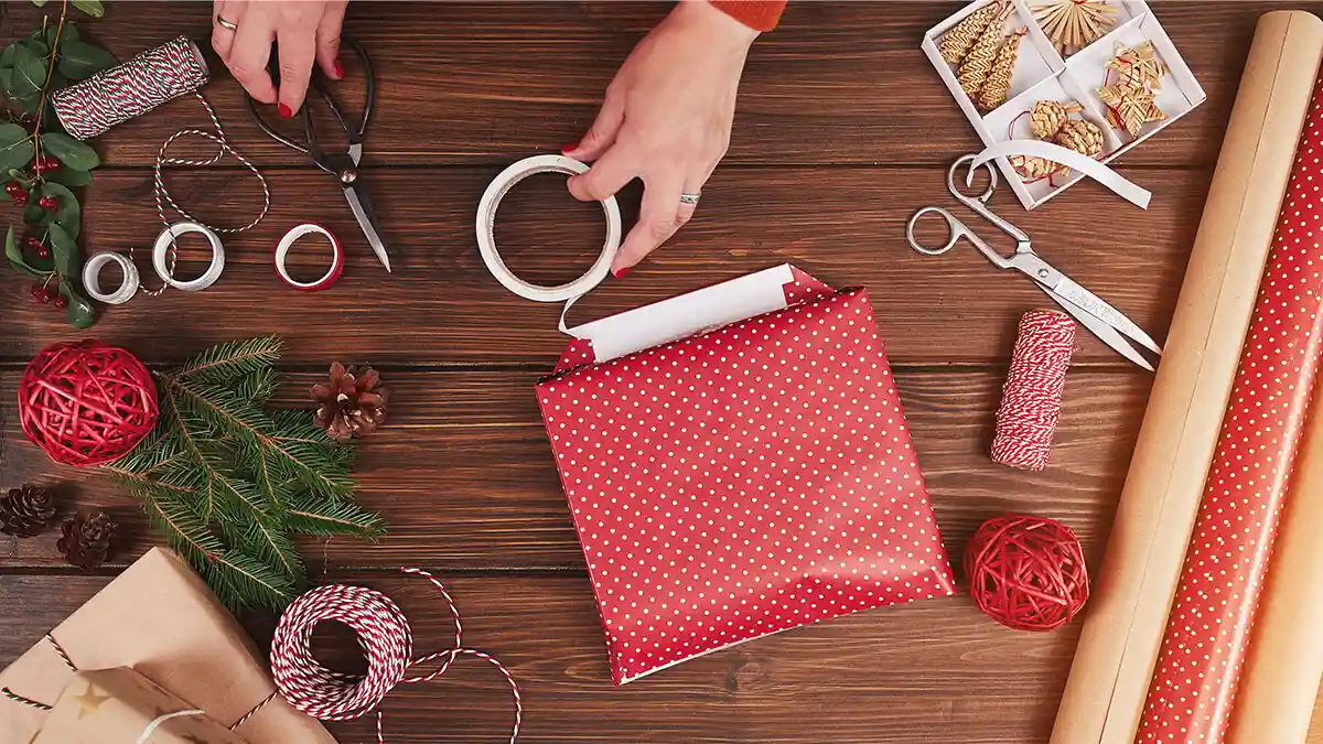 Holiday gift wrapping